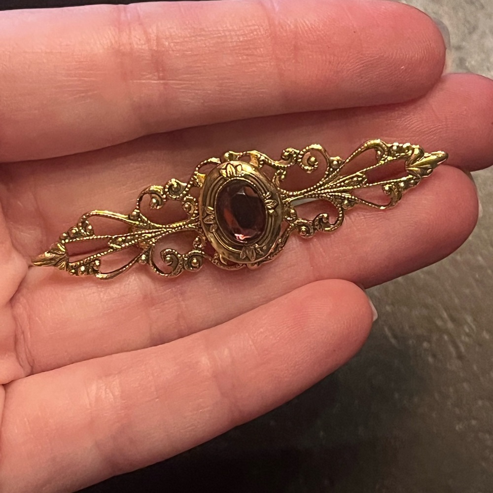 Vintage Style Gold Tone Filigree Bar Brooch with Purple Stone